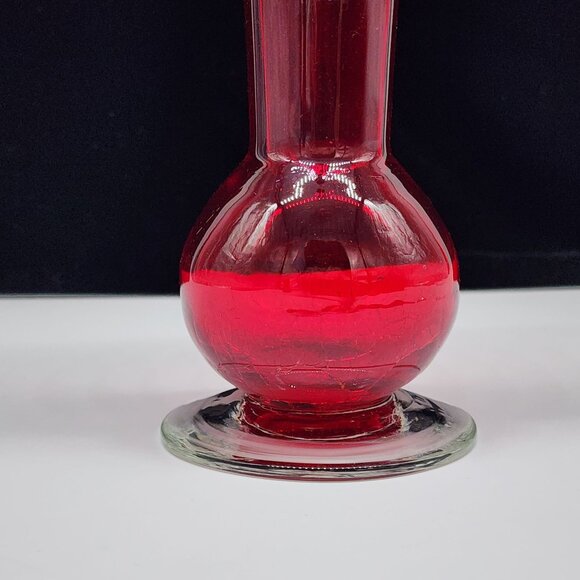 Handcrafted Red Glass Vase With Ruffled Edge & Glowing Effect Under Black Light - Picture 8 of 12